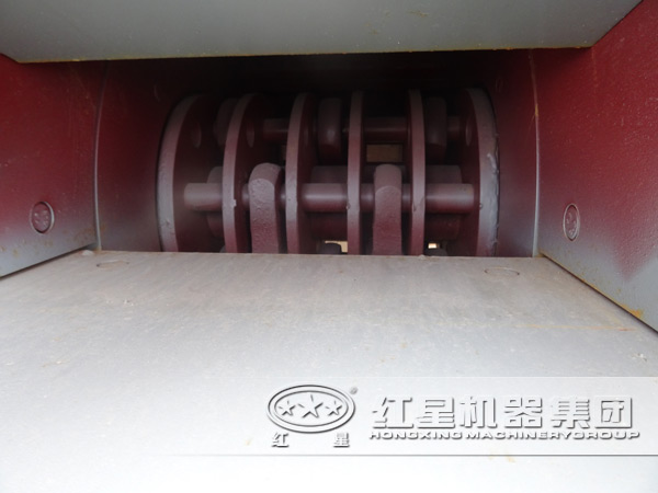 錳礦石破碎機內部細節(jié)