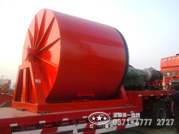 紅星陶瓷球磨機發(fā)貨現場
