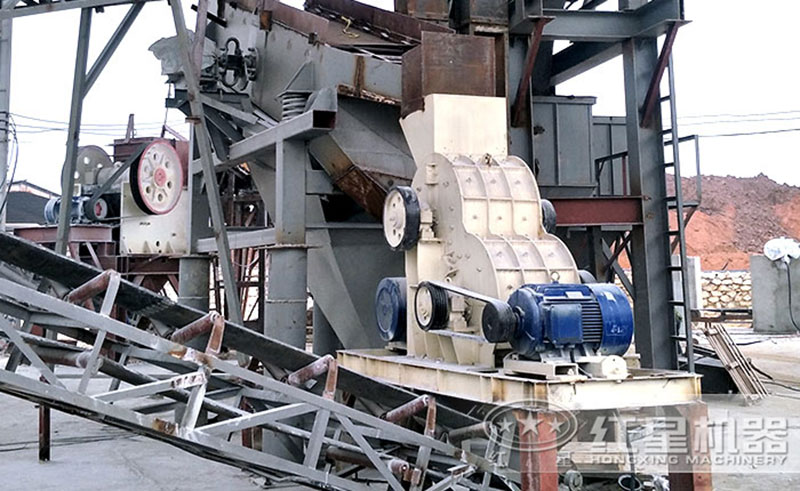 磚廠雙級(jí)粉碎機(jī)工作現(xiàn)場(chǎng)圖片