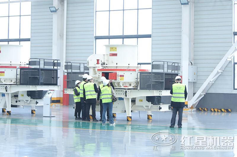 客戶(hù)到車(chē)間考察設(shè)備