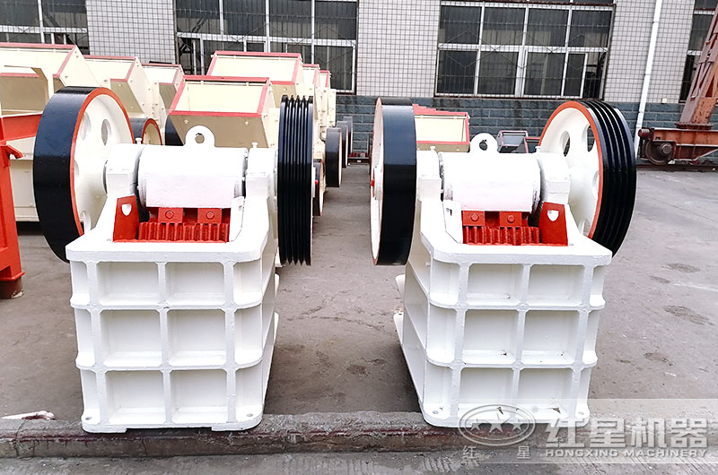 初級破碎-顎式破碎機