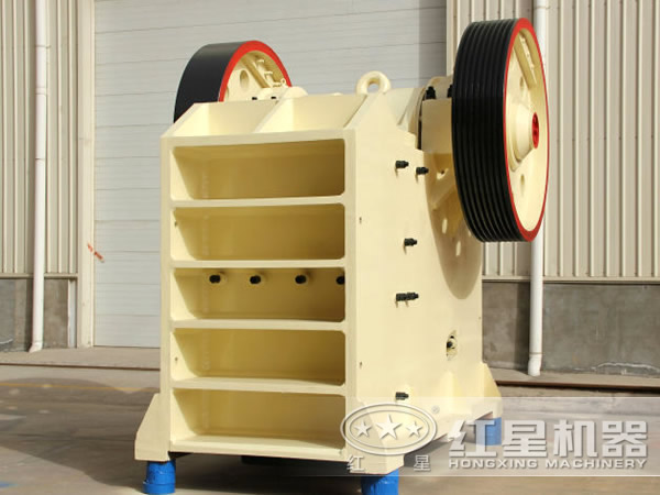 高產(chǎn)顎式破碎機(jī)