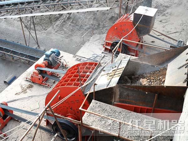 礦山錘式破碎機(jī)投產(chǎn)現(xiàn)場