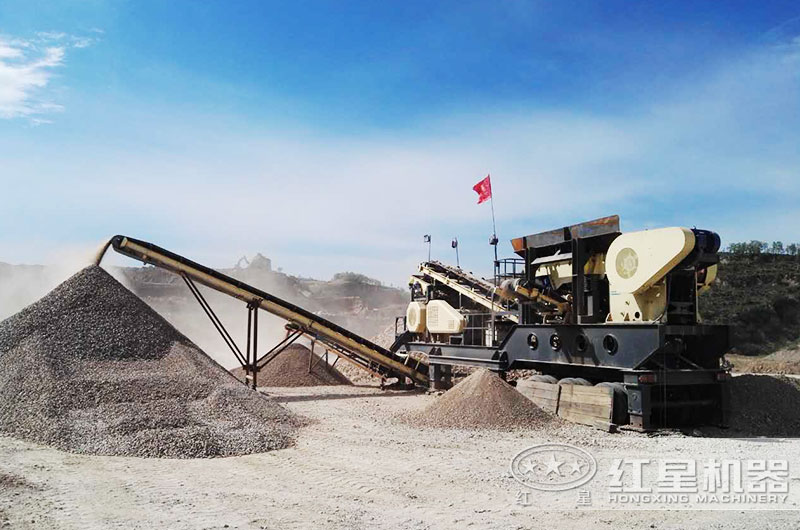 移動(dòng)沙石分離設(shè)備生產(chǎn)現(xiàn)場(chǎng)