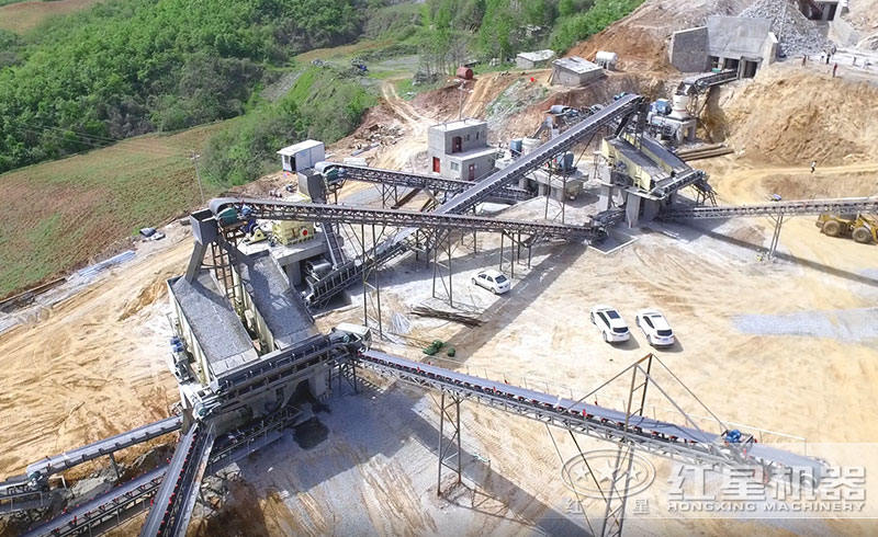 石灰粉碎機(jī)多少錢(qián)？附視頻