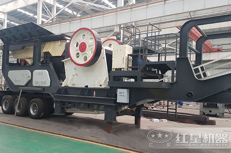 移動破碎機(jī)生產(chǎn)車間