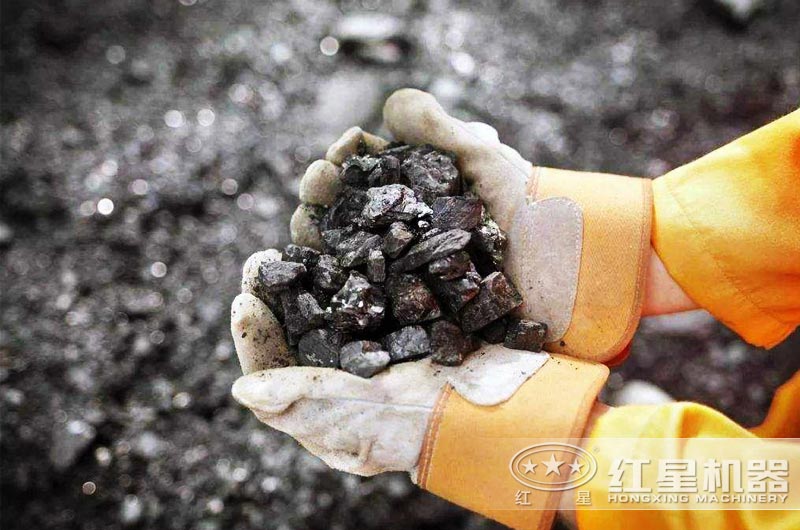 破碎鐵礦石選用哪種破碎機好？（時產要求在100-300噸 ）