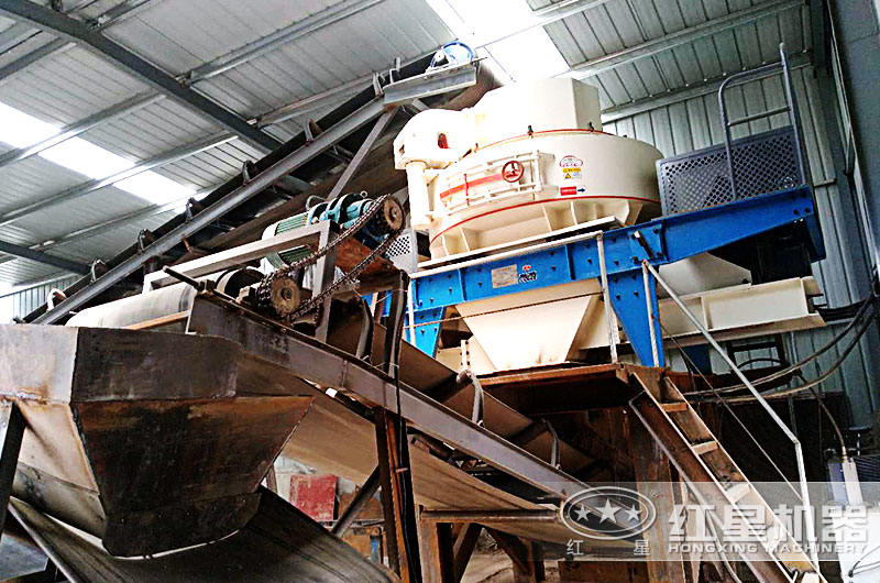 VSI制沙機(jī)室內(nèi)環(huán)保無(wú)塵生產(chǎn)現(xiàn)場(chǎng)