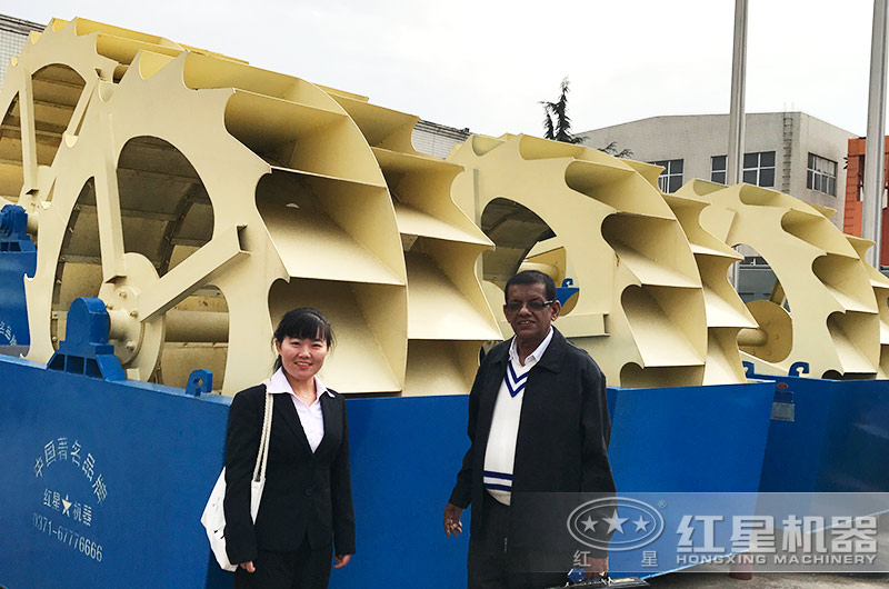 客戶來廠考察水洗沙機械