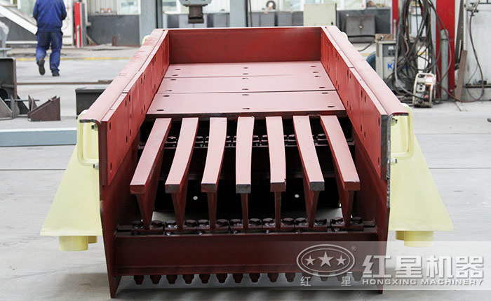 人工石頭磕石子有什么流程，采用什么設(shè)備？