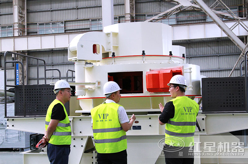 私人機(jī)制砂場(chǎng)違法嗎？開(kāi)辦機(jī)制砂廠要多少錢(qián)？