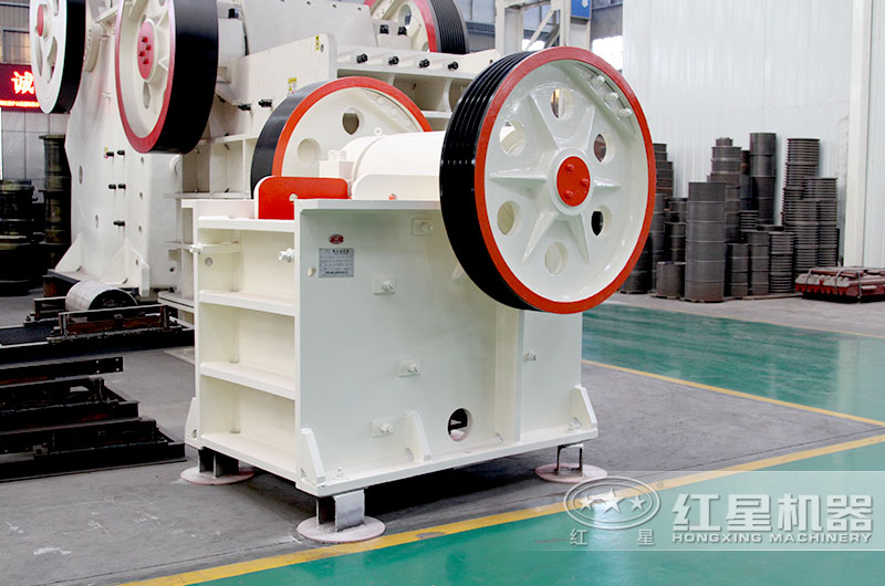 紅星小型顎式破碎機(jī)現(xiàn)貨供應(yīng)