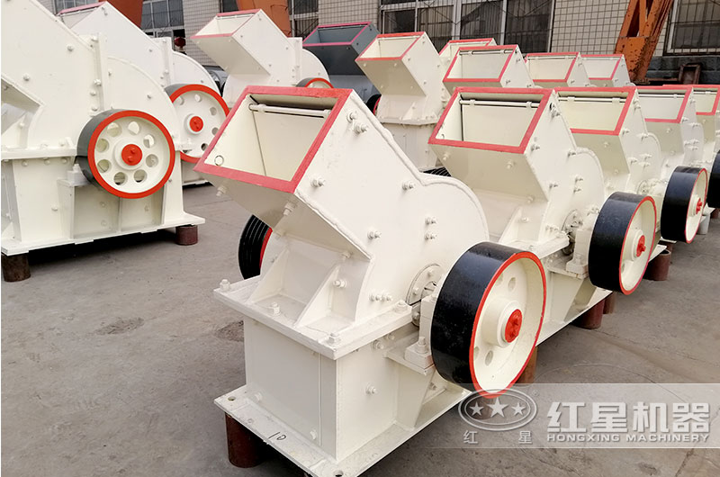 錘式碎石機(jī)每小時生產(chǎn)10噸多少錢？哪里有生產(chǎn)廠家？