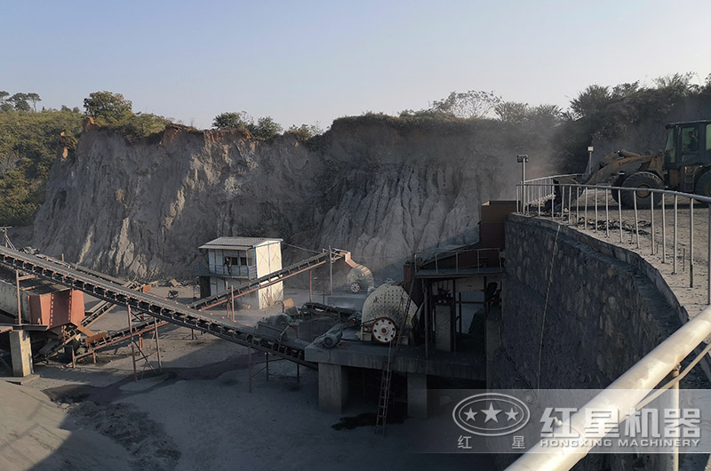 褐煤和煙煤有什么區(qū)別？重型石料破碎機(jī)能破褐煤?jiǎn)幔? title=